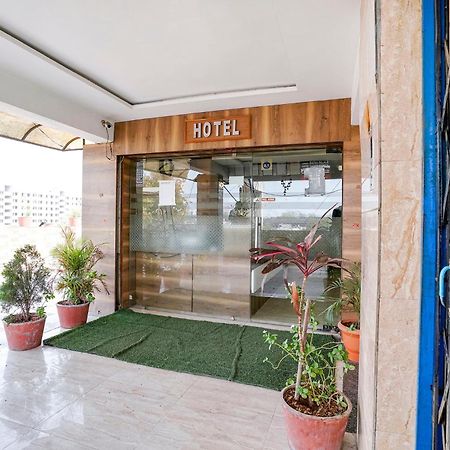 Fabhotel Ratna Palace Ahmadabad Zewnętrze zdjęcie