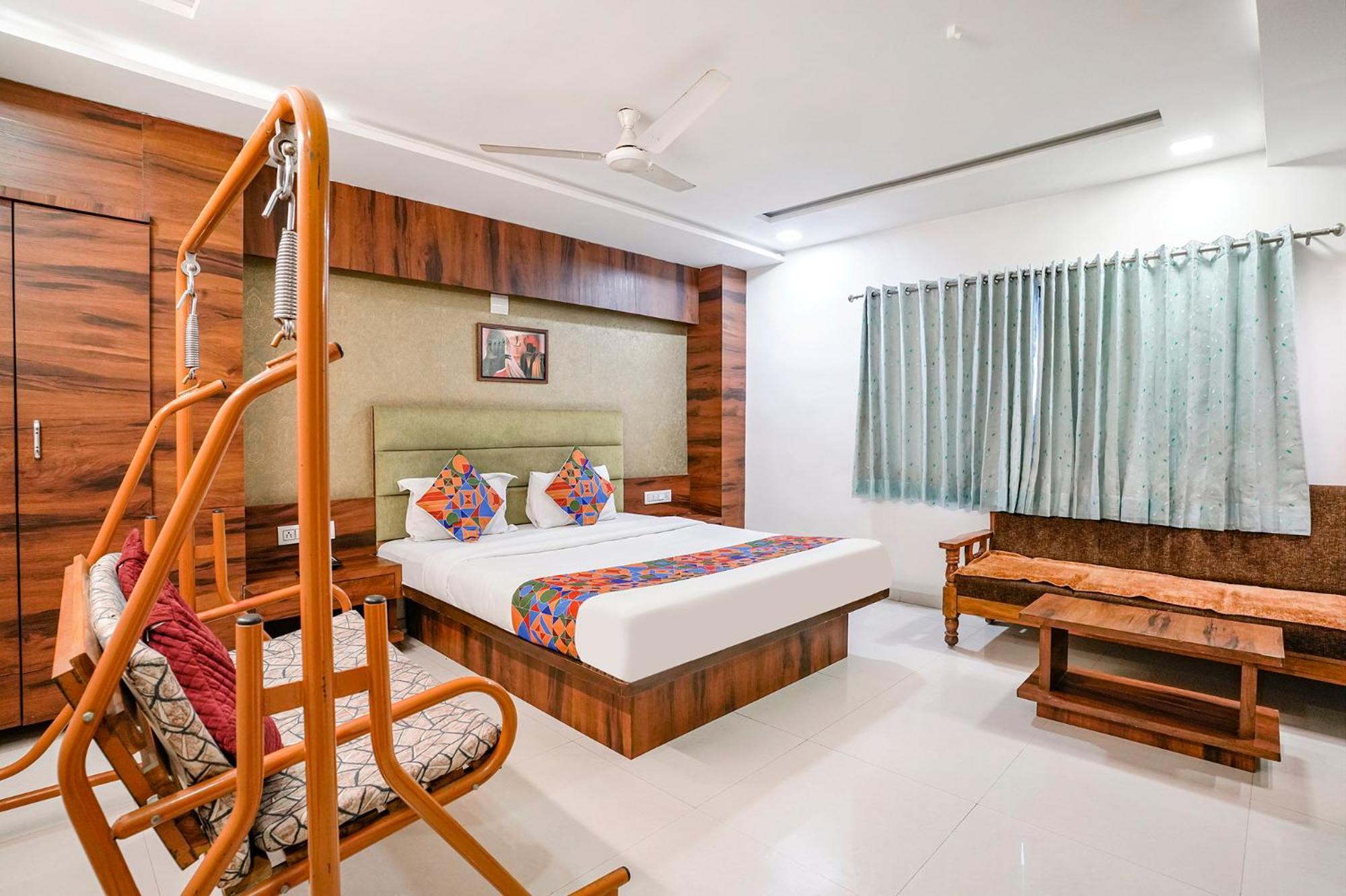 Fabhotel Ratna Palace Ahmadabad Zewnętrze zdjęcie