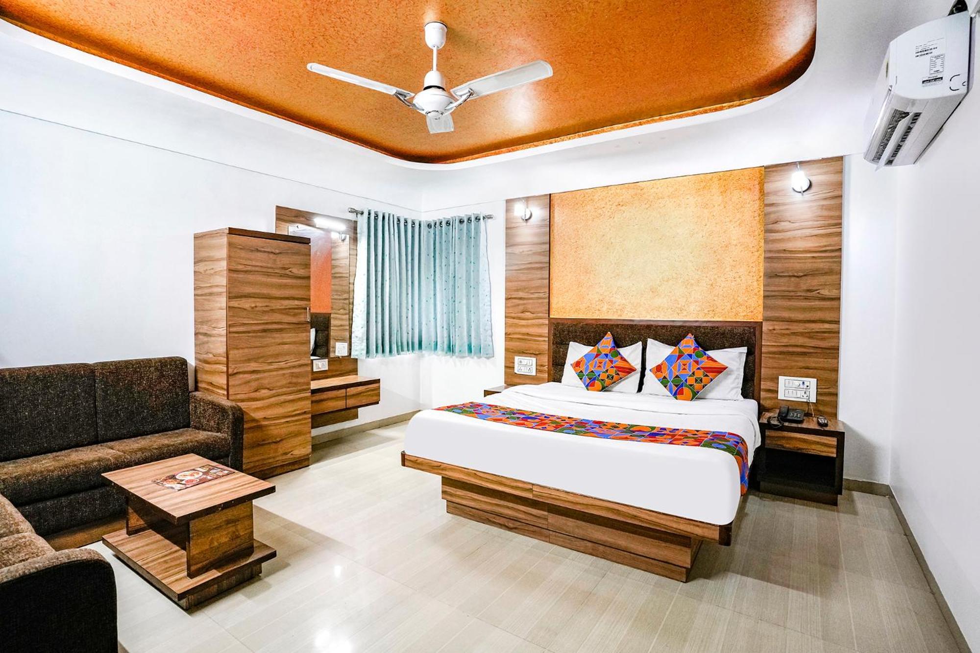 Fabhotel Ratna Palace Ahmadabad Zewnętrze zdjęcie