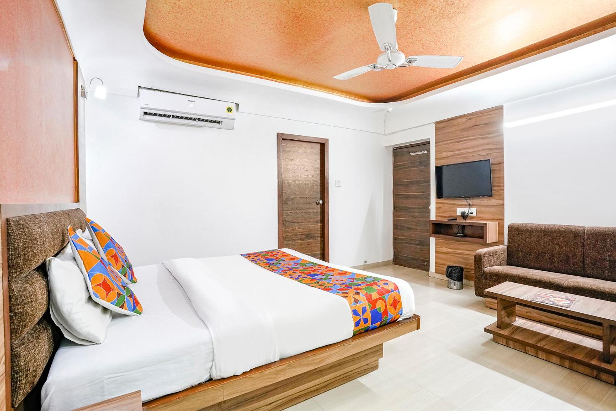 Fabhotel Ratna Palace Ahmadabad Zewnętrze zdjęcie