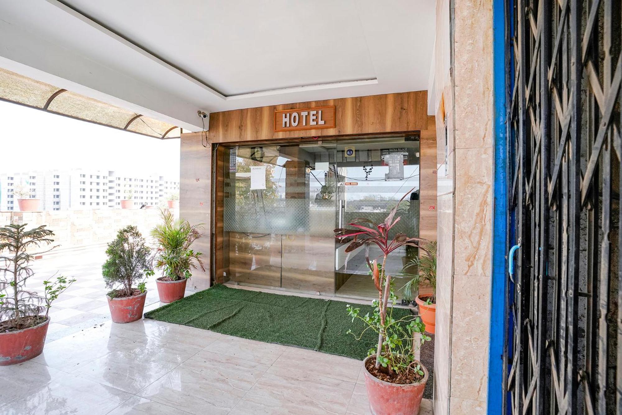 Fabhotel Ratna Palace Ahmadabad Zewnętrze zdjęcie