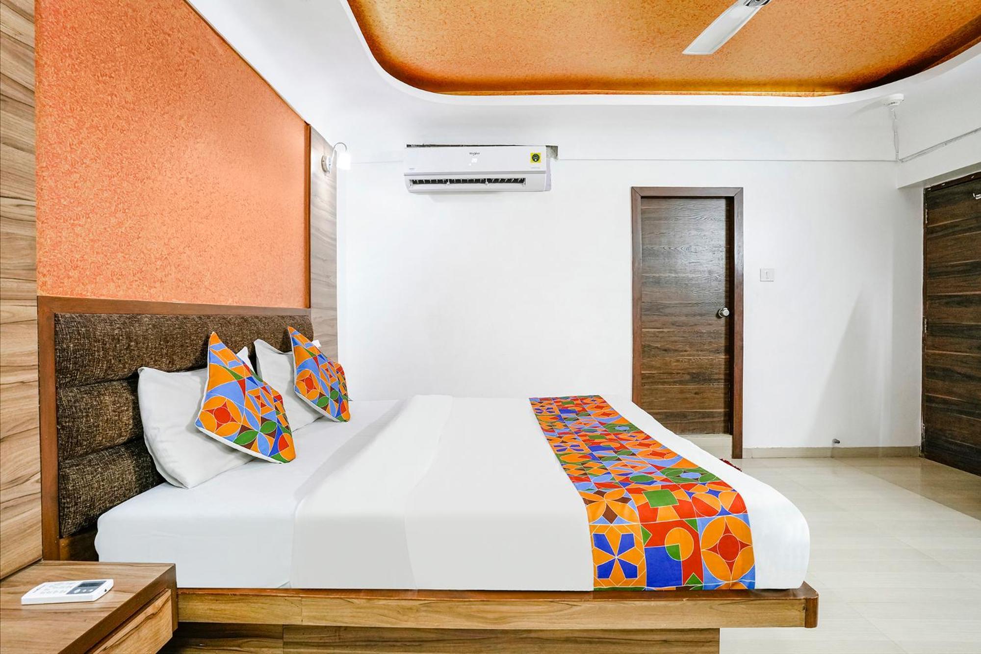 Fabhotel Ratna Palace Ahmadabad Zewnętrze zdjęcie